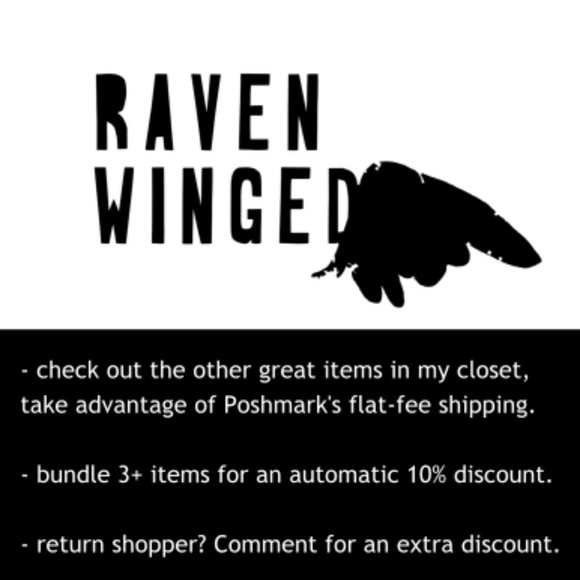 lululemon Gather & Crow Reversible Crops - EUC - 4 - Picture 9 of 9